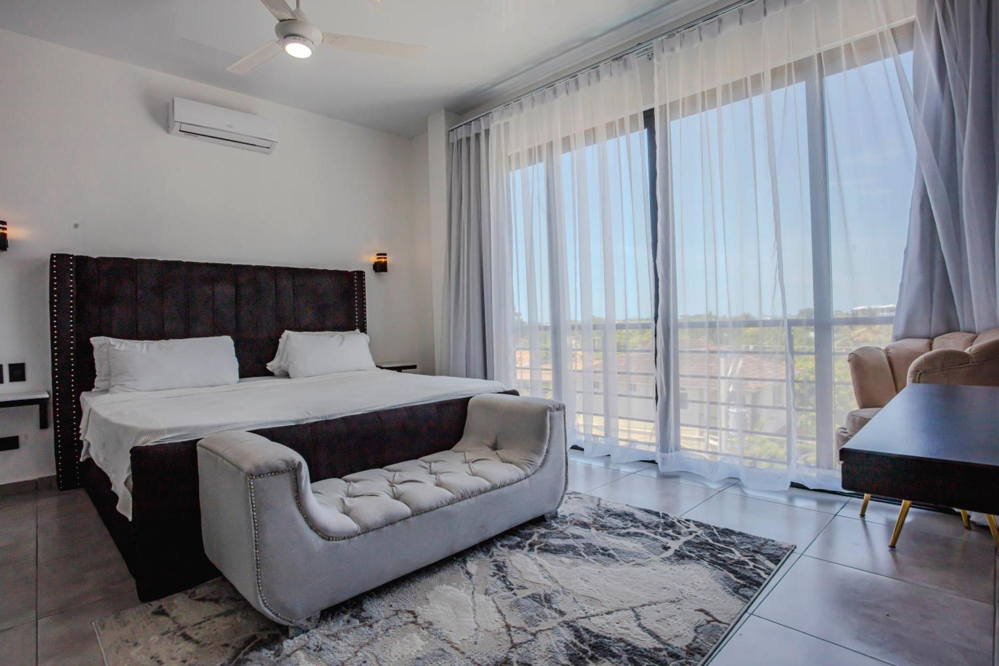 Instyle Residences At Rizz Suites Сосуа Экстерьер фото